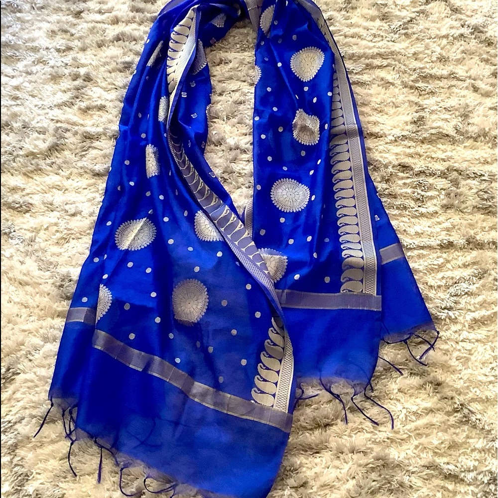 Blue and pale gold dupatta.